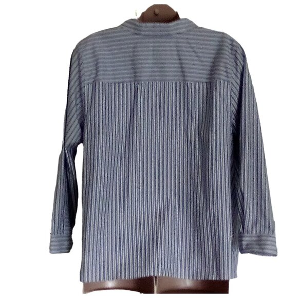 Catherines Women's Plus Size Non-Iron Striped Button-Up Shirt 3x - Picture 4 of 5